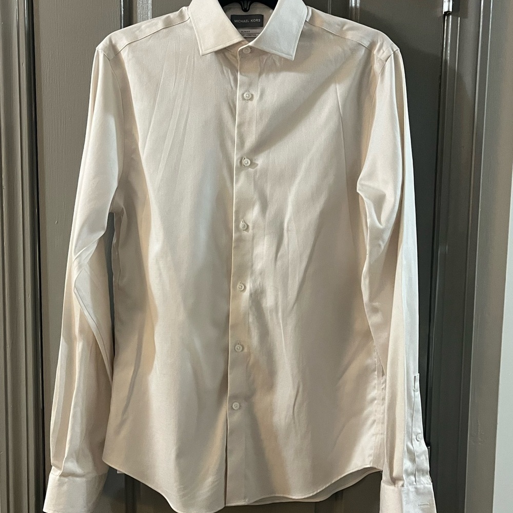 Michael Kors Men's Slim fit air soft stretch button down Shirt